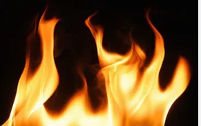 बिजनौर में एक्सिस बैंक में लगी भीषण आग, मुंबई कंट्रोल रूम से मैनेजर को मिली सूचना