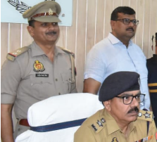 गाजीपुर में फर्जी नंबर प्लेट लगी पांच स्कॉर्पियो के साथ दो गिरफ्तार