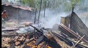 Jalaun : भीषण गर्मी के चलते संदिग्ध परिस्थितियों में घर में लगी आग, आग में जलकर बच्चे की मौत