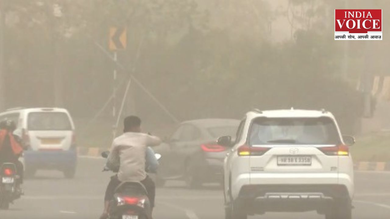 दिल्ली-एनसीआर में धूल भरी आंधी और बारिश का कहर, रेड अलर्ट जारी