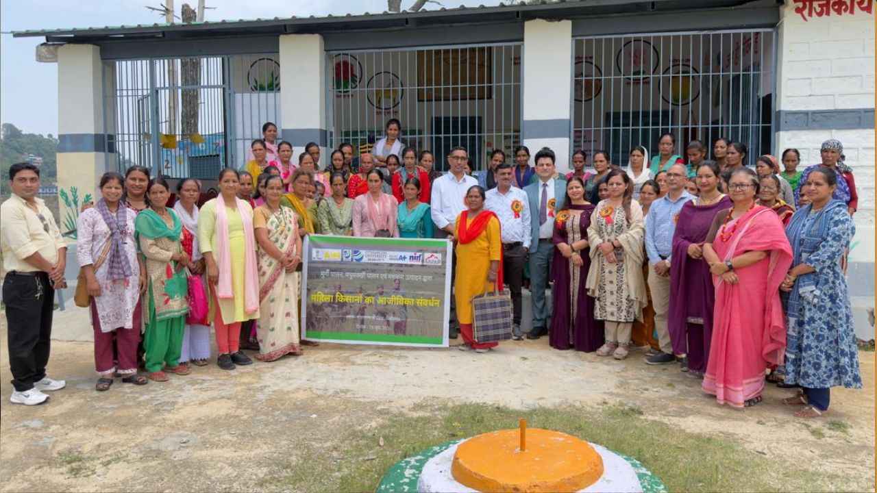 लोहारगांव में महिलाओं ने सीखे आजीविका बढ़ाने के गुर, मुर्गी पालन से आत्मनिर्भरता की राह