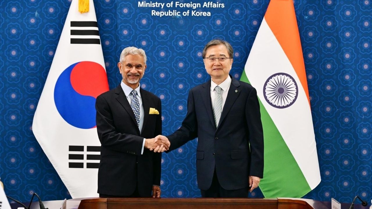 दक्षिण कोरिया के विदेश मंत्री ह्यून से मिले एस जयशंकर, द्विपक्षीय सहयोग बढ़ाने पर जोर