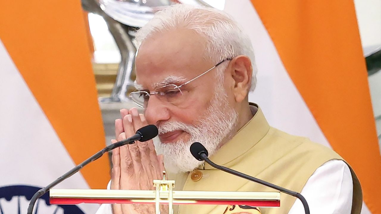 प्रधानमंत्री नरेंद्र मोदी समेत कई केंद्रीय मंत्रियों ने स्वामी विवेकानंद की पुण्यतिथि पर दी श्रद्धांजलि