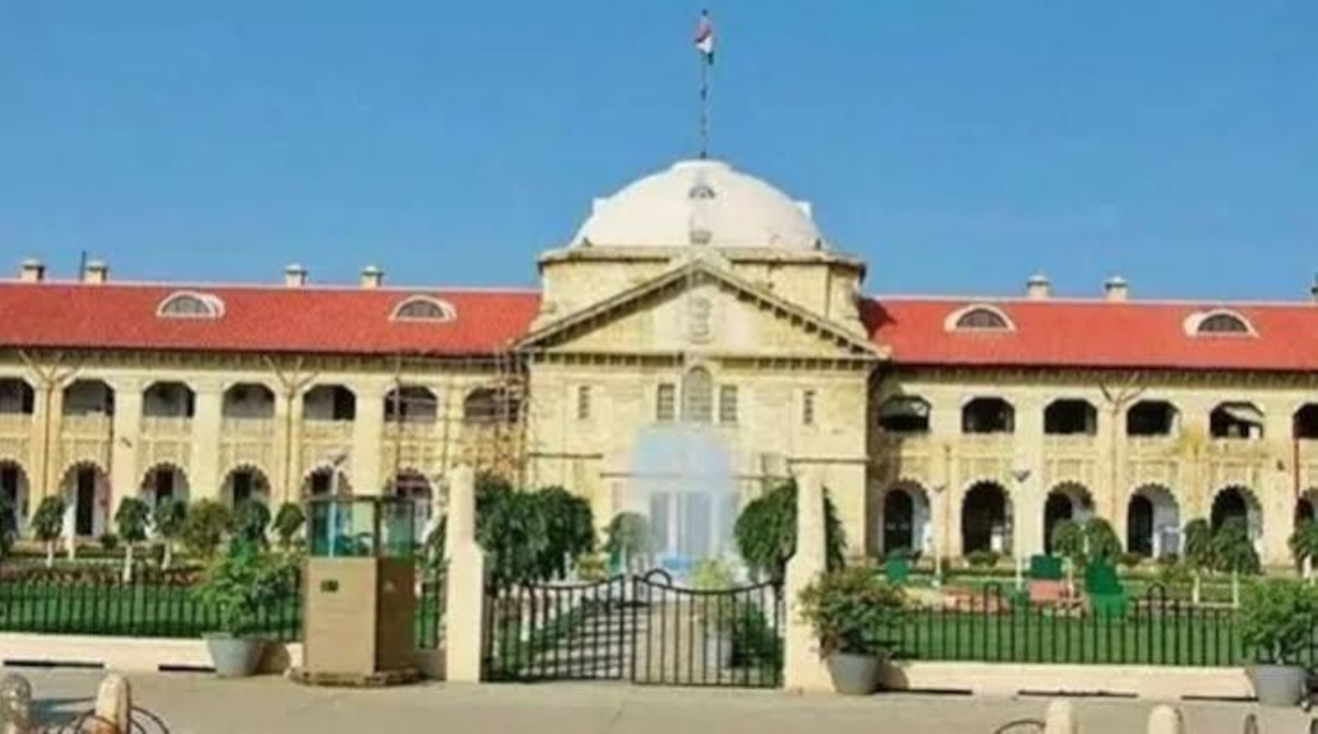 'स्कूल यूनिफॉर्म अनुशासन, बच्चों के बीच समानता...', स्कूल में हिजाब पहनने की मांग पर बोला हाईकोर्ट, याचिका खारिज