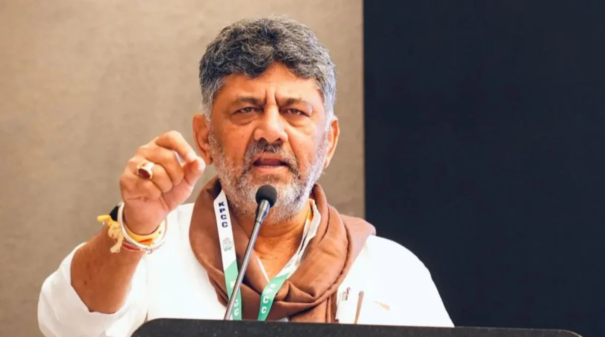 कर्नाटक कैबिनेट में विभागों के बंटवारे पर मंथन, नाराज विधायकों को साधने में जुटे डीके शिवकुमार कर्नाटक कैबिनेट में विभागों के बंटवारे पर मंथन, नाराज विधायकों को साधने में जुटे डीके शिवकुमार