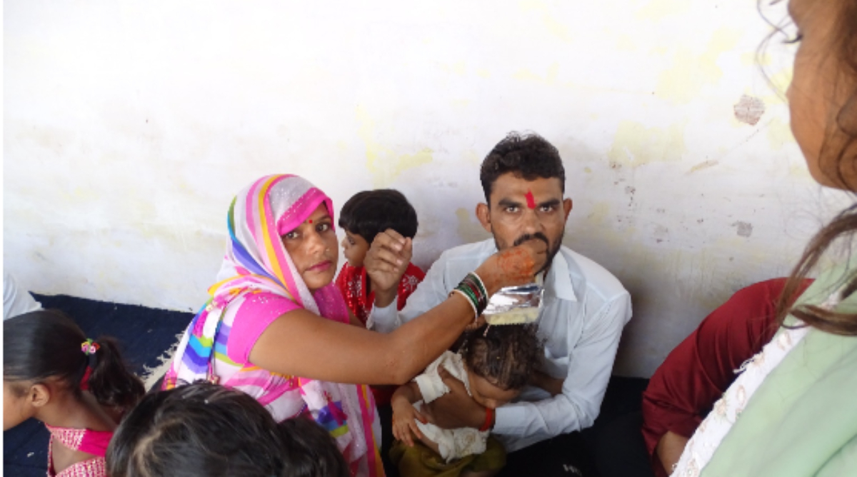 बांदा जेल में सजा विशेष पंडाल, बहनों ने भाइयों की कलाई पर बांधी राखी