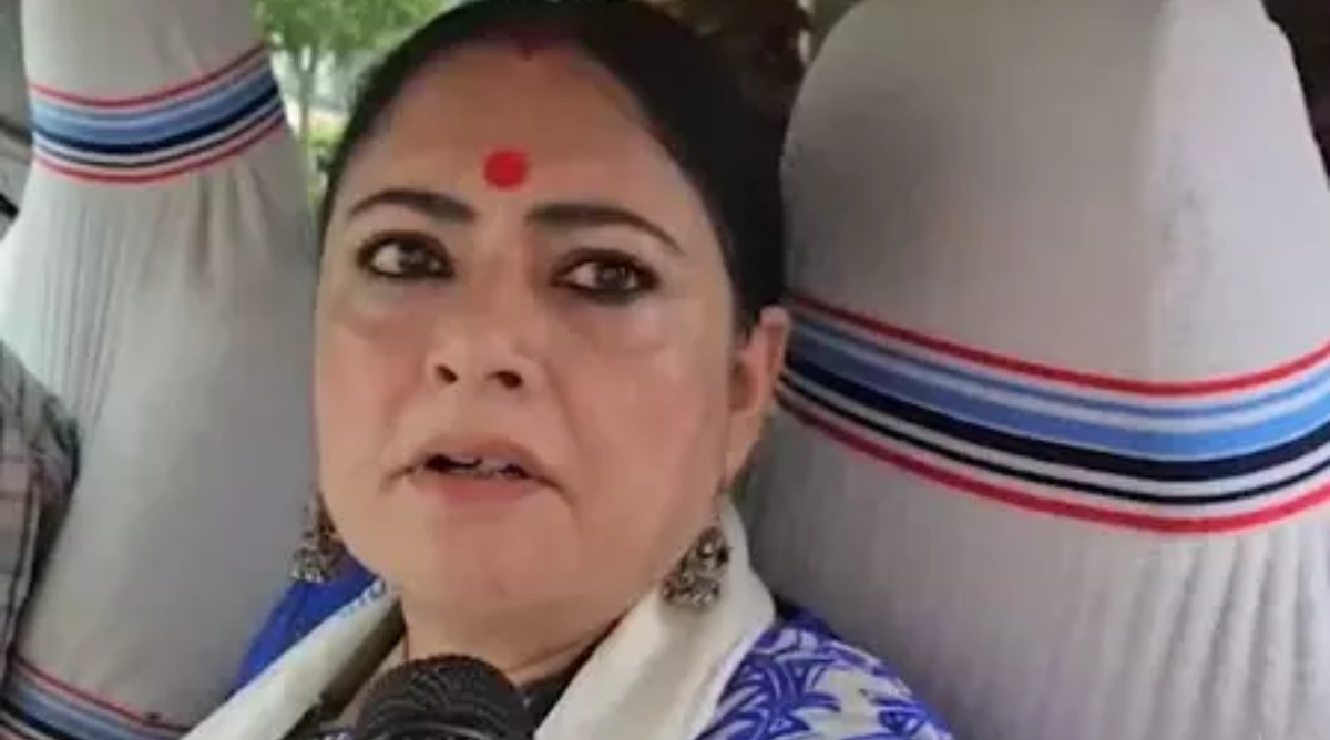 'हम पूरे साल पैसे बचाते हैं, ताकि पूजा के 4 दिन...', धीरेंद्र शास्त्री के बयान पर बोलीं अग्निमित्रा पॉल