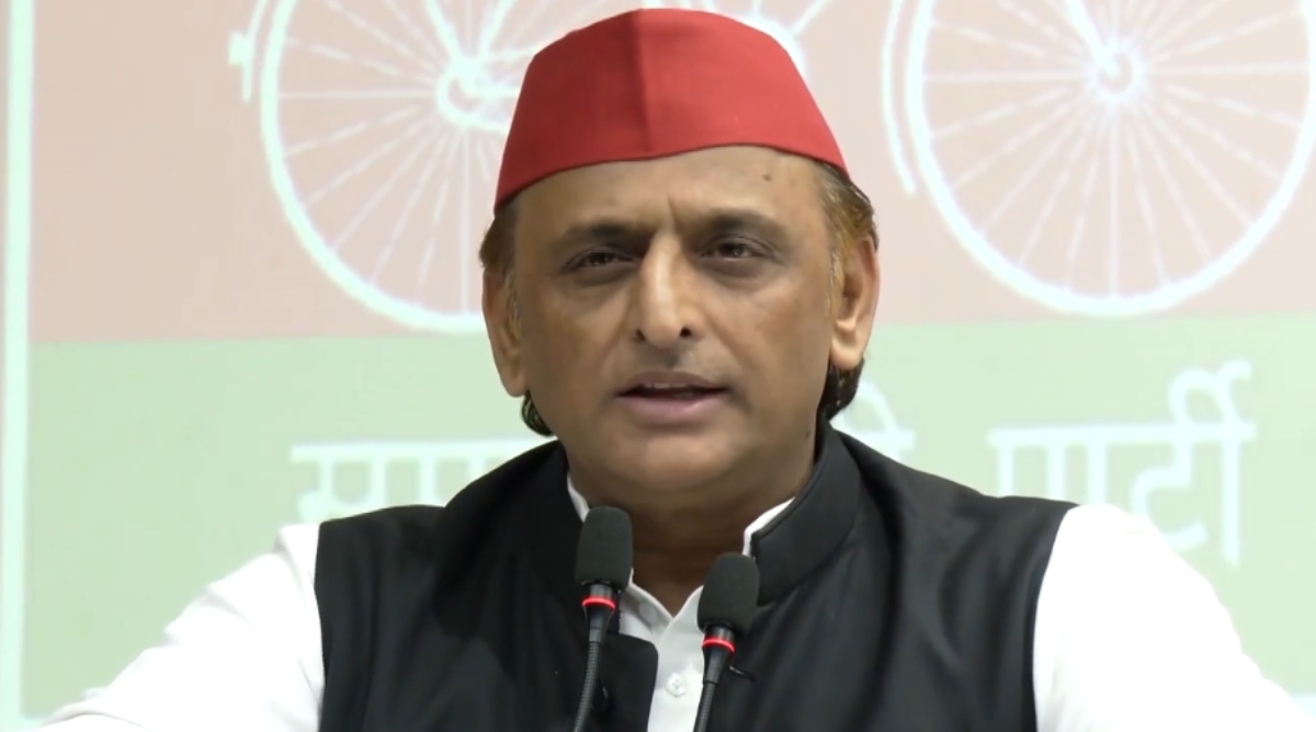 सपा सरकार बनने पर खिलाड़ी - कलाकार से जुड़े लोगों को 21 लाख रुपये की सम्मान राशि : अखिलेश यादव