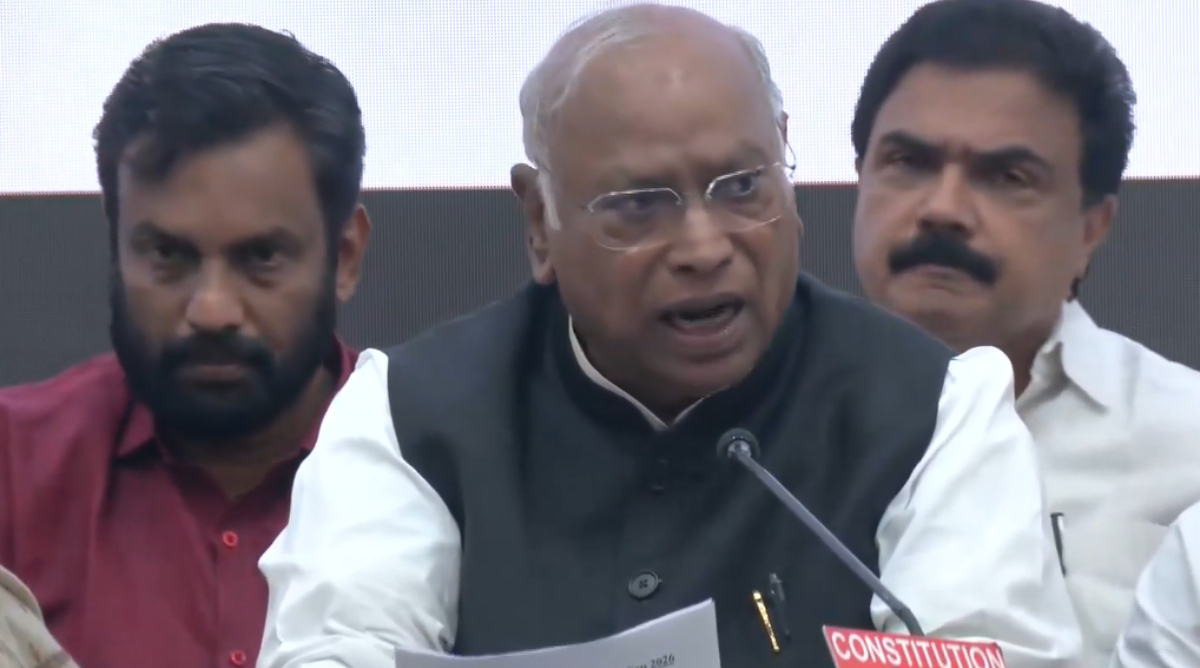 INDIA bloc : दो महीने में पांच बड़ी रैलियां, चुनाव आयोग को लेकर खरगे ने कहा - 'कठपुतली की तरह किया जा रहा इस्तेमाल'
