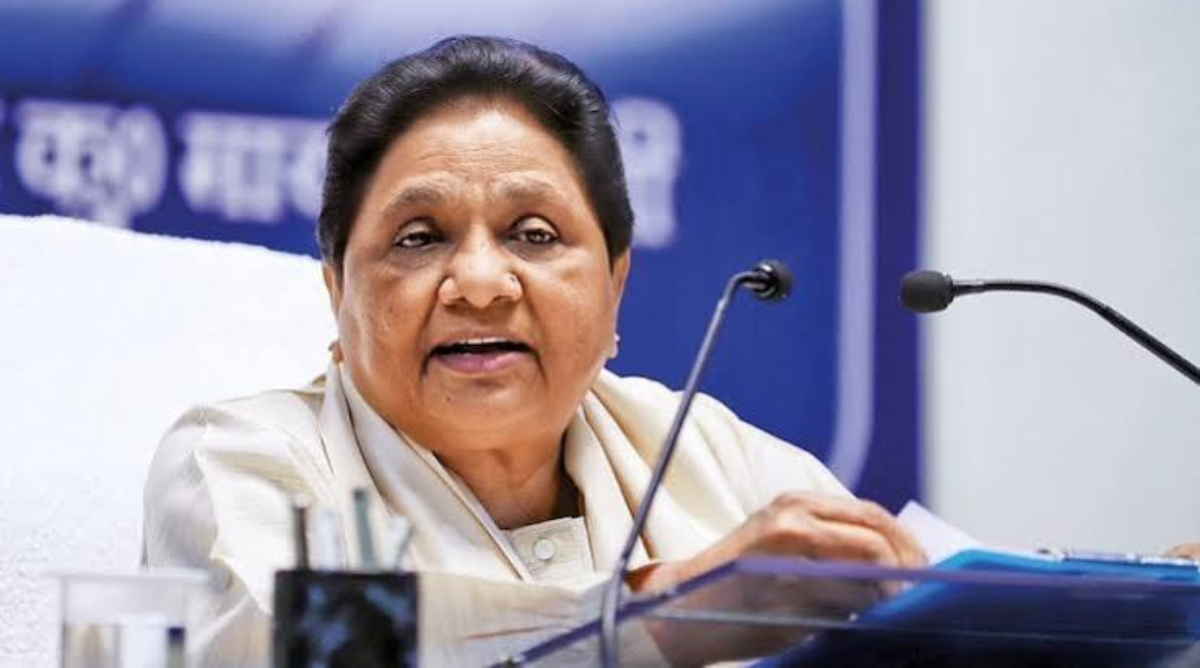 मायावती ने किया एक तीर से तीन काम; कांशीराम की विचारधारा की रक्षा, परिवारवाद से दूरी और अनुशासन का पाठ