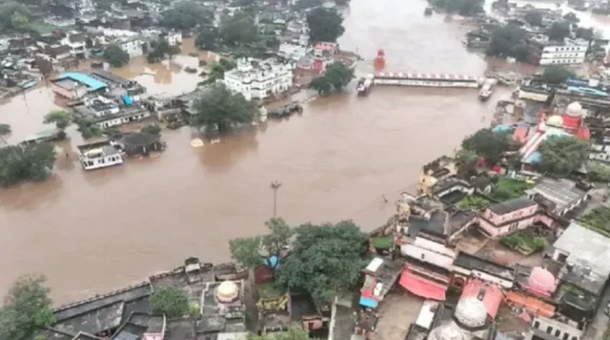 चित्रकूट में मंदाकिनी नदी का घटा जलस्तर, 30 से अधिक टीमें दे रहीं स्वास्थ्य सेवाएं