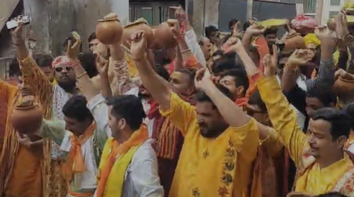 मथुरा में धूमधाम से मनाया गया भगवान श्रीकृष्ण का जन्मोत्सव, श्रद्धालुओं की उमड़ी भीड़