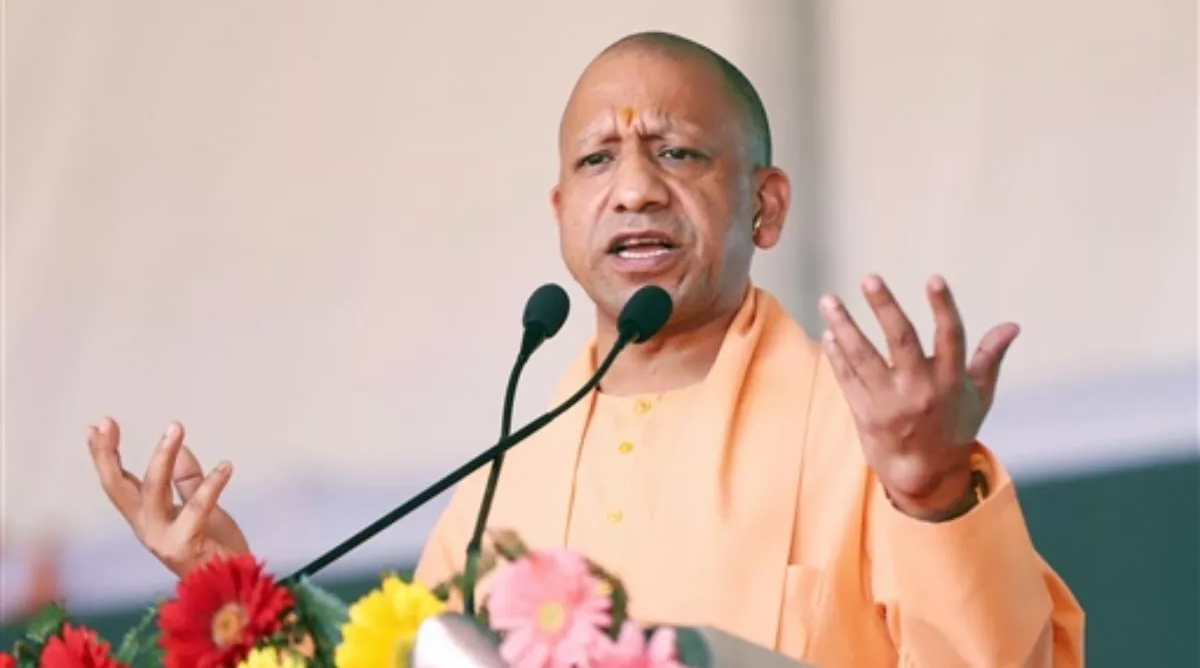 नए स्लोगन के साथ गिरगिट की तरह रंग बदल रही सपा : CM योगी