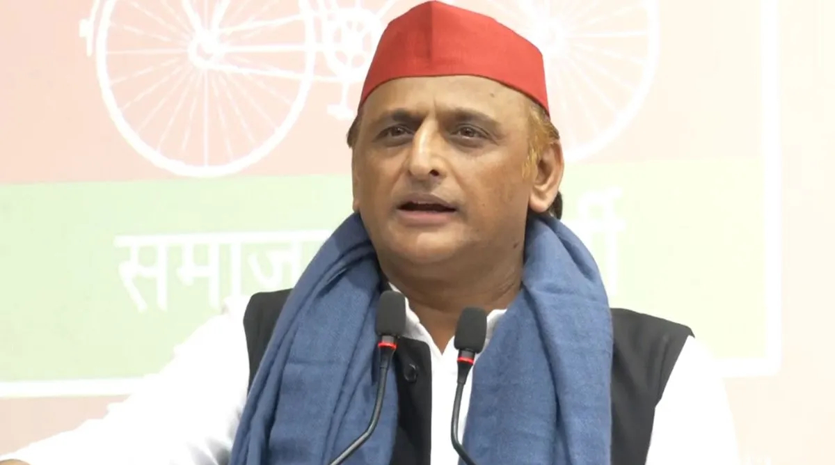'मतदाता सूची में गड़बड़ियां छोटी नहीं, बड़ी लापरवाही हैं', SIR पर अखिलेश यादव ने चुनाव आयोग को घेरा