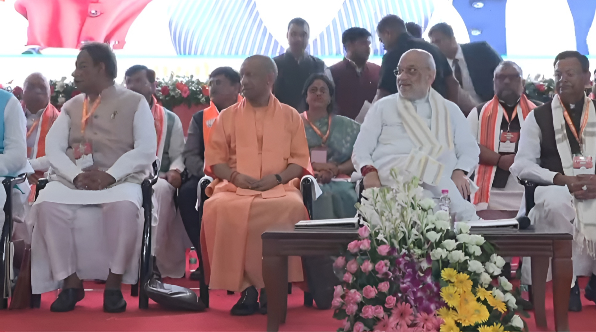 केंद्रीय गृह मंत्री अमित शाह पहुंचे लखनऊ, भाजपा प्रदेश कार्यसमिति की बैठक