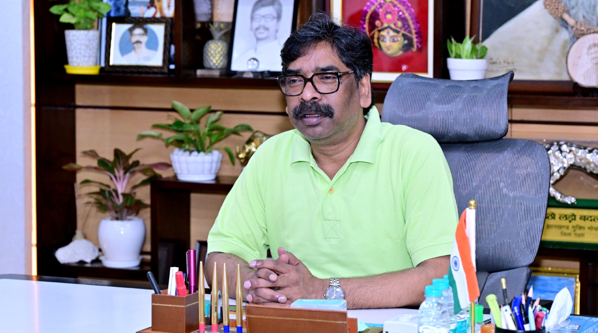 रांची जिला एवं महानगर दुर्गा पूजा समिति के एक संयुक्त प्रतिनिधिमंडल ने की CM हेमंत सोरेन से मुलाकात