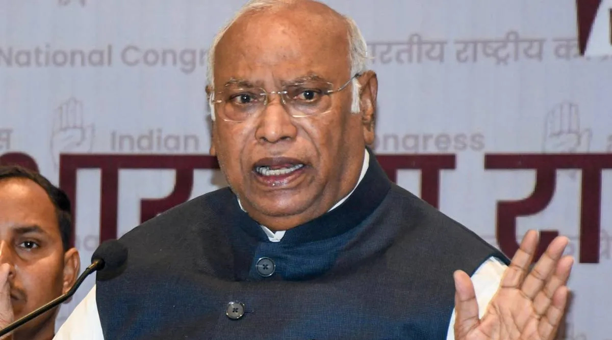 CEC-SIR Controversy : कांग्रेस की तीन मांग, मल्लिकार्जुन खरगे बोले - 'ज्ञानेश कुमार का इस्तीफा...'