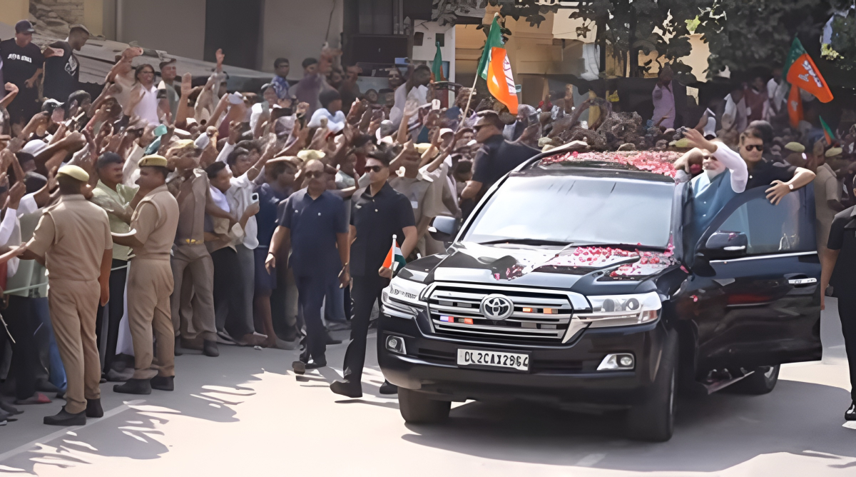 PM मोदी के स्वागत में काशी में उमड़ा जनसैलाब, ‘हर-हर महादेव’ के उद्घोष के बीच नमो घाट पहुंचे प्रधानमंत्री