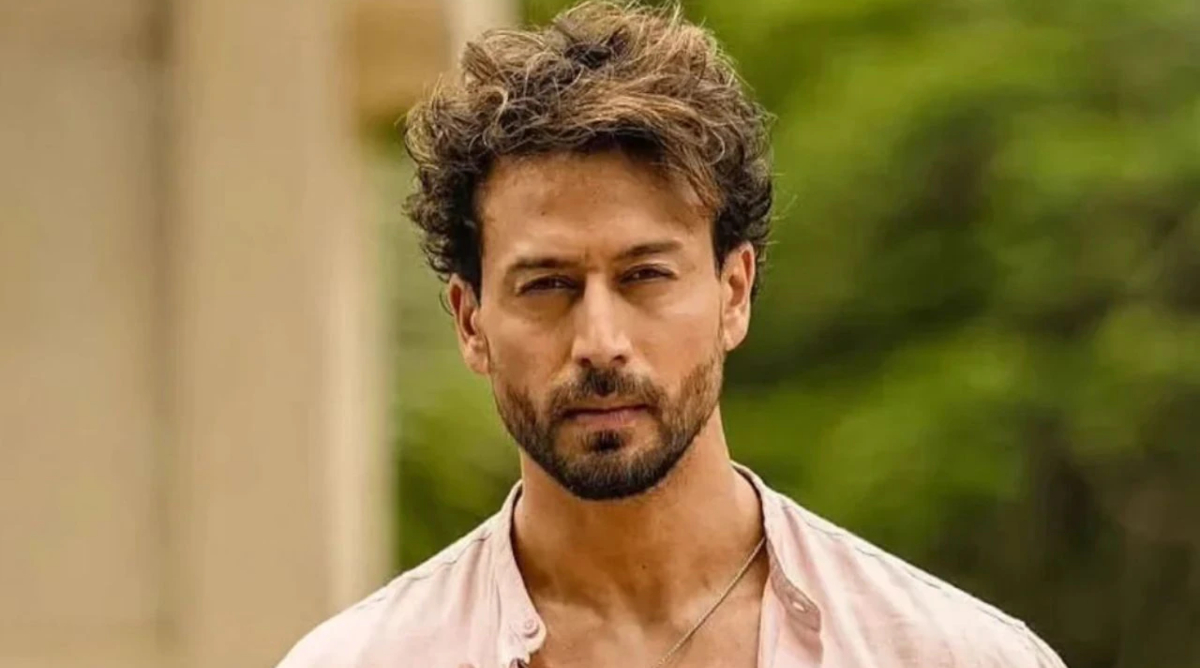 Tiger Shroff Firing Case : मुंबई क्राइम ब्रांच की टीम ने इंदौर से एक संदिग्ध को हिरासत में लिया